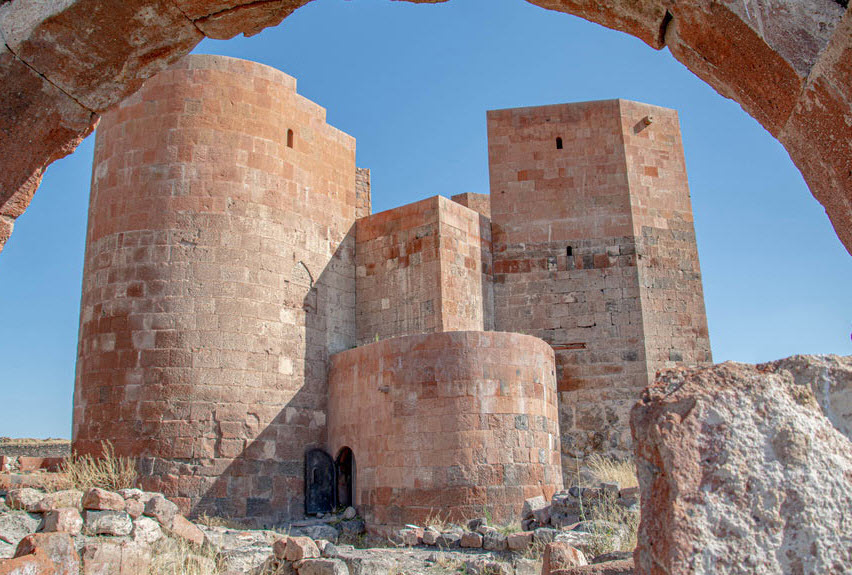 Dashtadem Fortress, Armenia